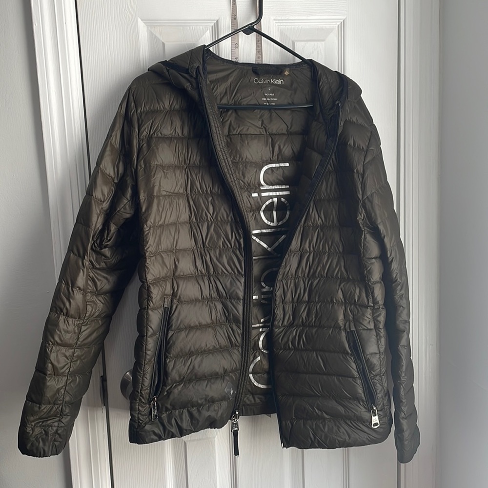 Calvin Klein puffer jacket — Size L — Men’s